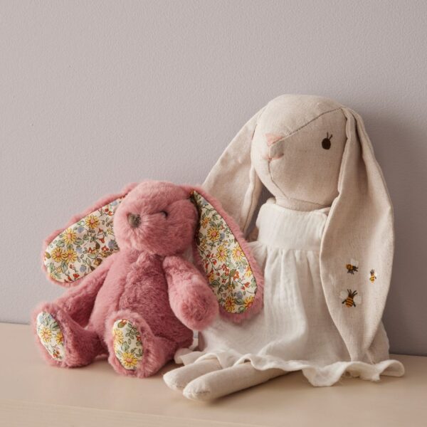 Jiggle & Giggle Bessie Bunny 