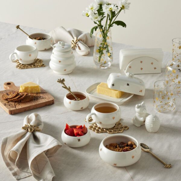 Beehive Honey To A Bear Salt And Pepper Shaker Set