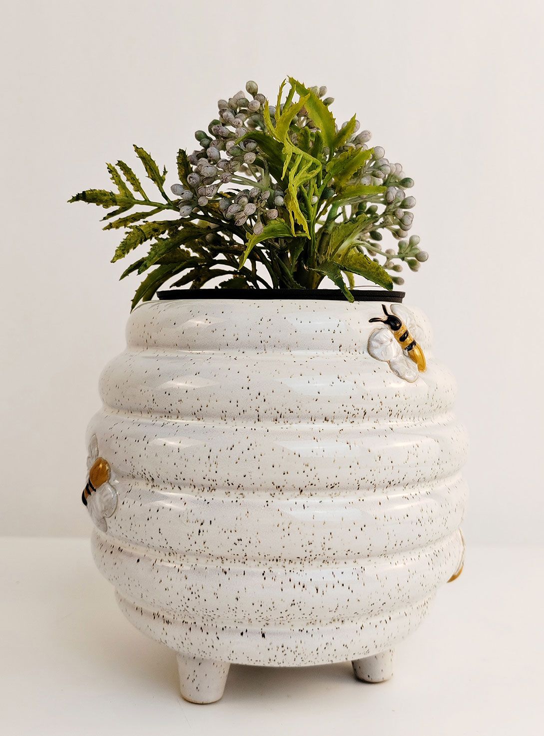 Planter Bee Hive White & Sand 15cm 