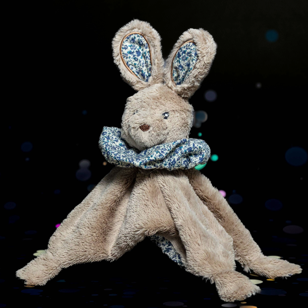 Bernard Bunny Ball Comforter